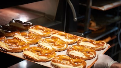 Frische Brezeln aus dem Ofen.
